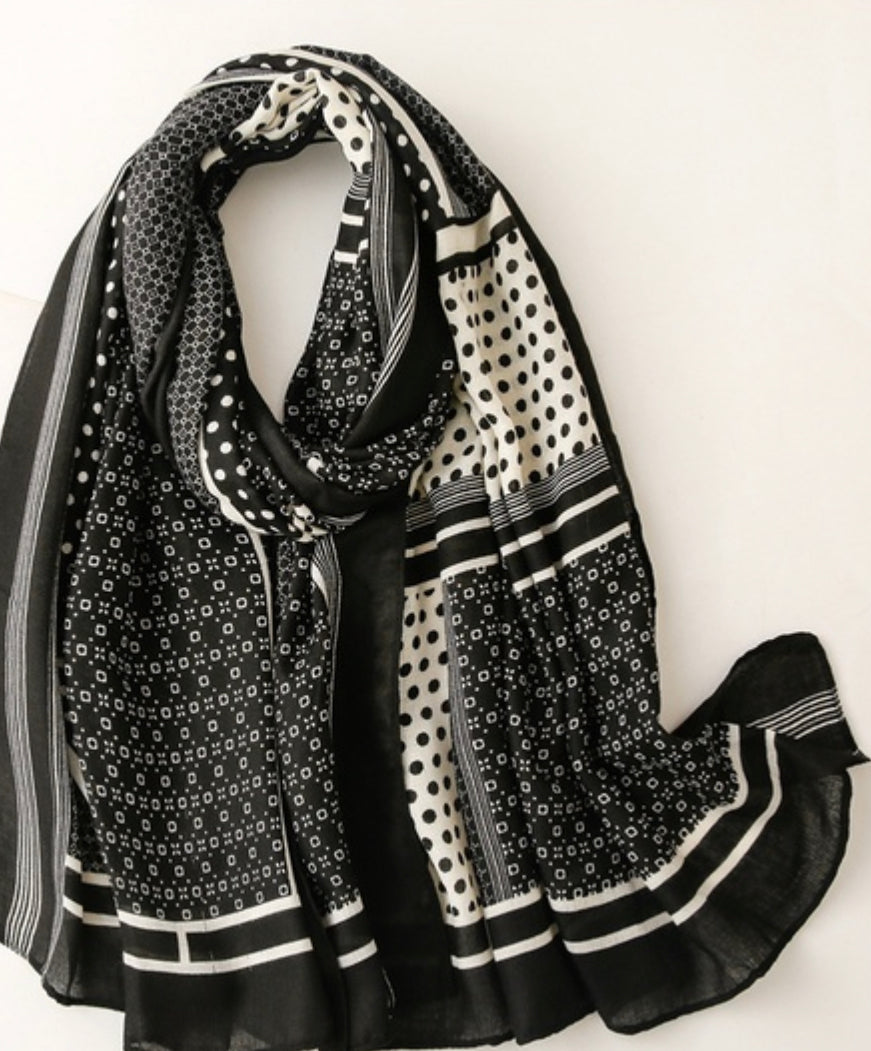Black and White Printed Scarf