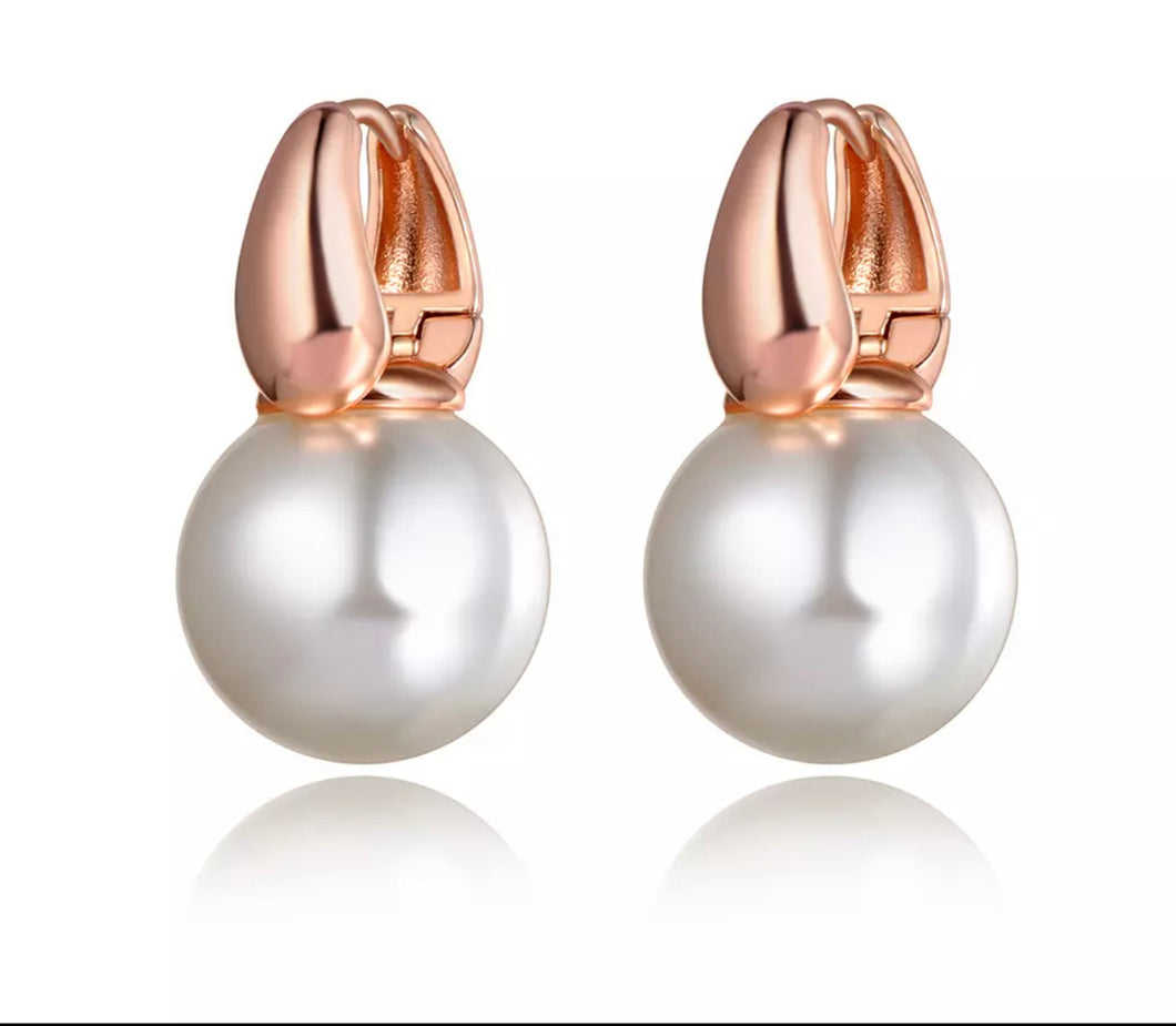 Large Pearl & Rose Gold Earrings