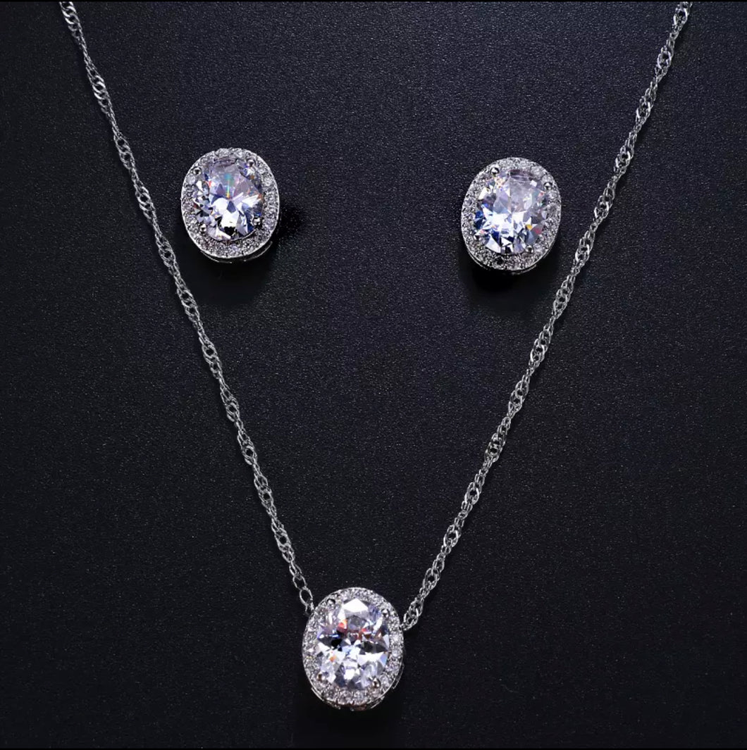 Round Silver Stone Set Earrings & Necklace Set