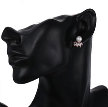 Load image into Gallery viewer, Pearl &amp; Diamanté stud Earrings
