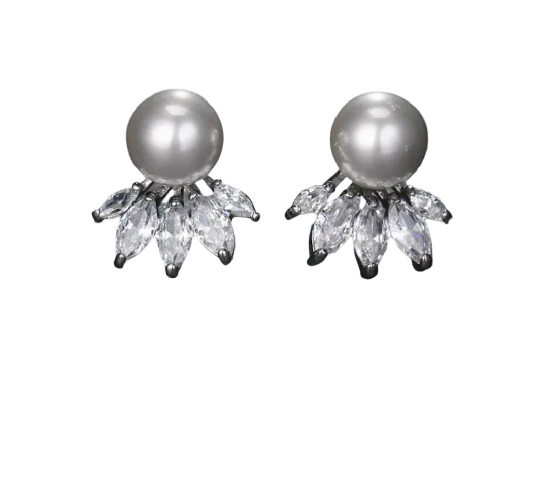 Pearl & Diamanté stud Earrings
