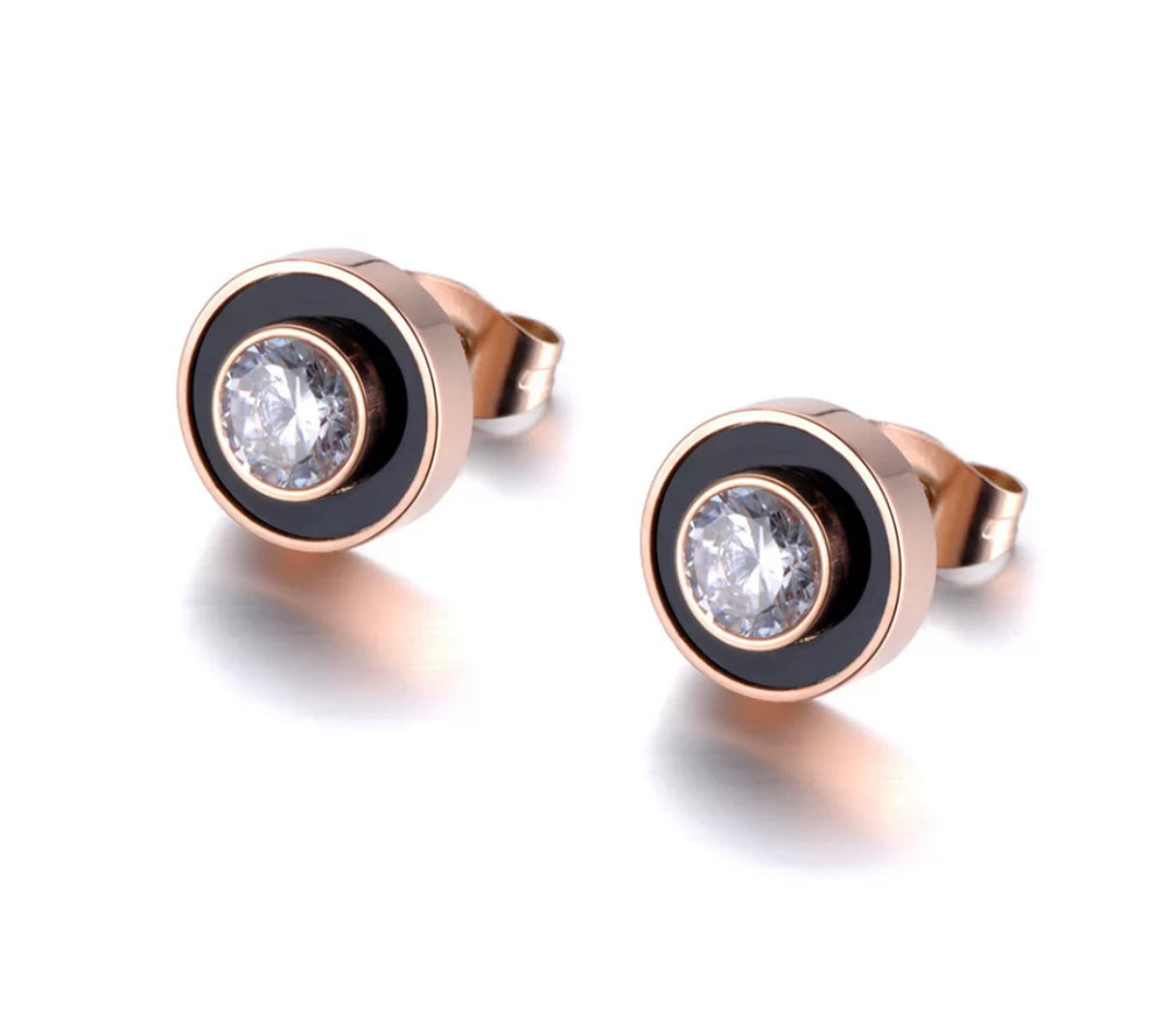 Rose Stone set with Black Edge