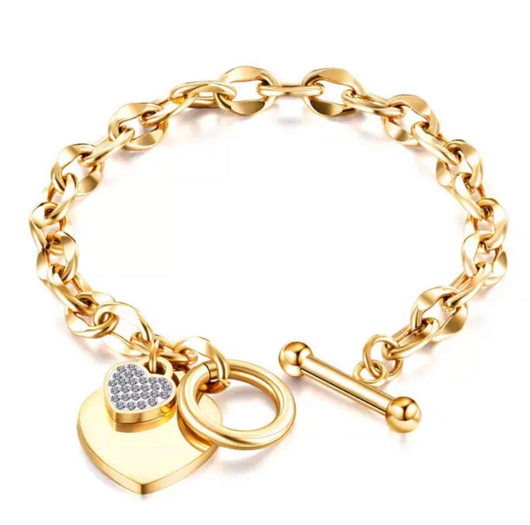 Gold Toggle heart/diamanté bracelet