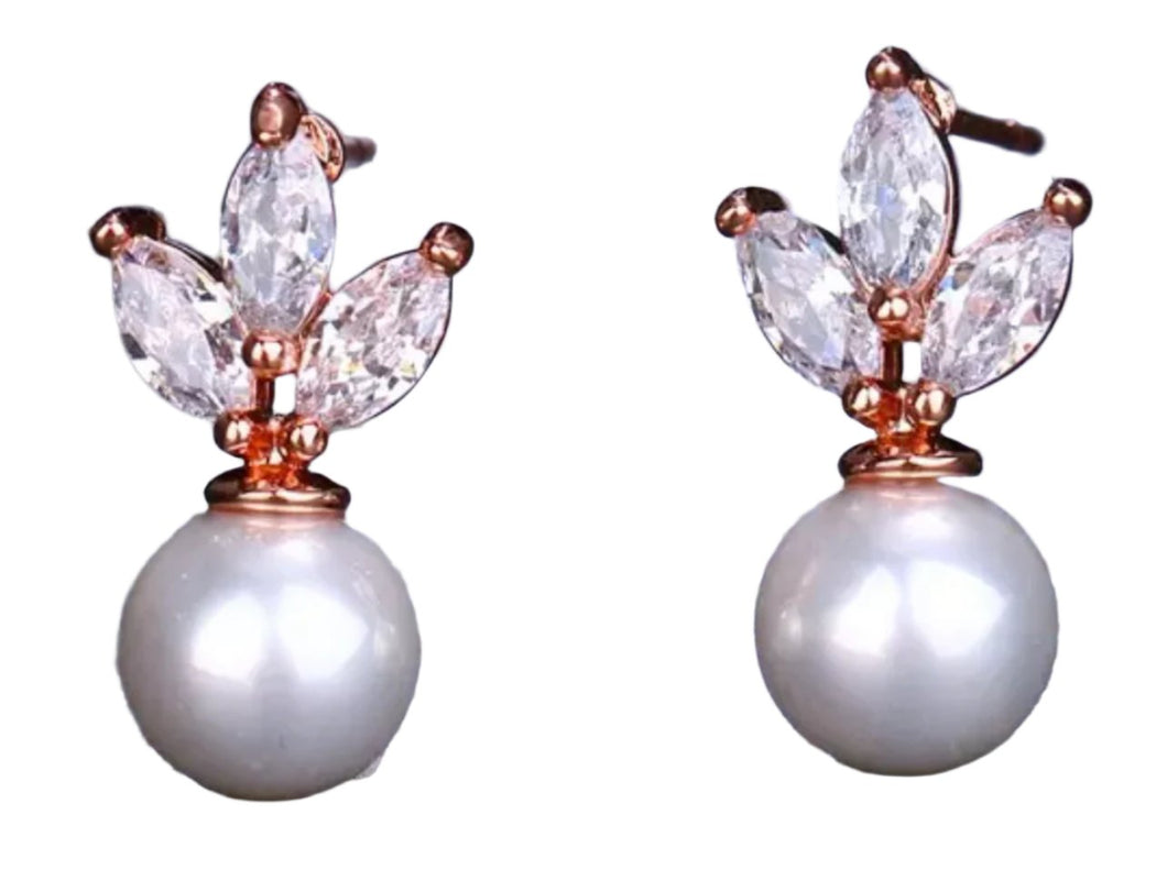 Pearl & Diamante drop earring